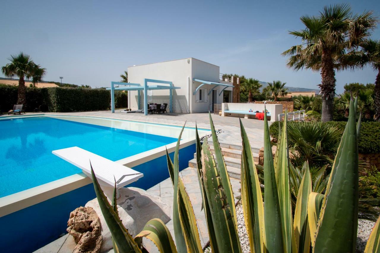 Villa Afrodite | Luxury Villa And Pool Кустоначи Экстерьер фото