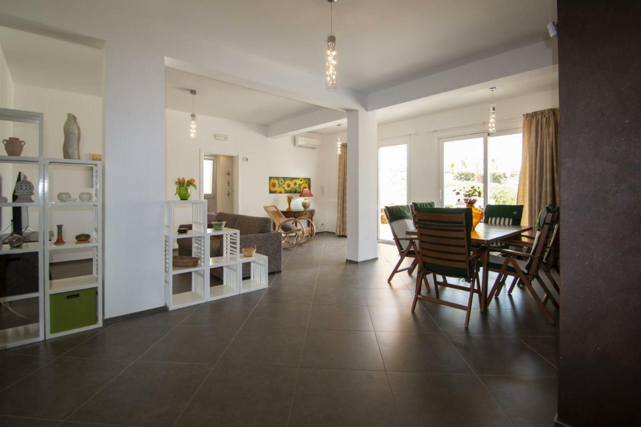 Villa Afrodite | Luxury Villa And Pool Кустоначи Экстерьер фото